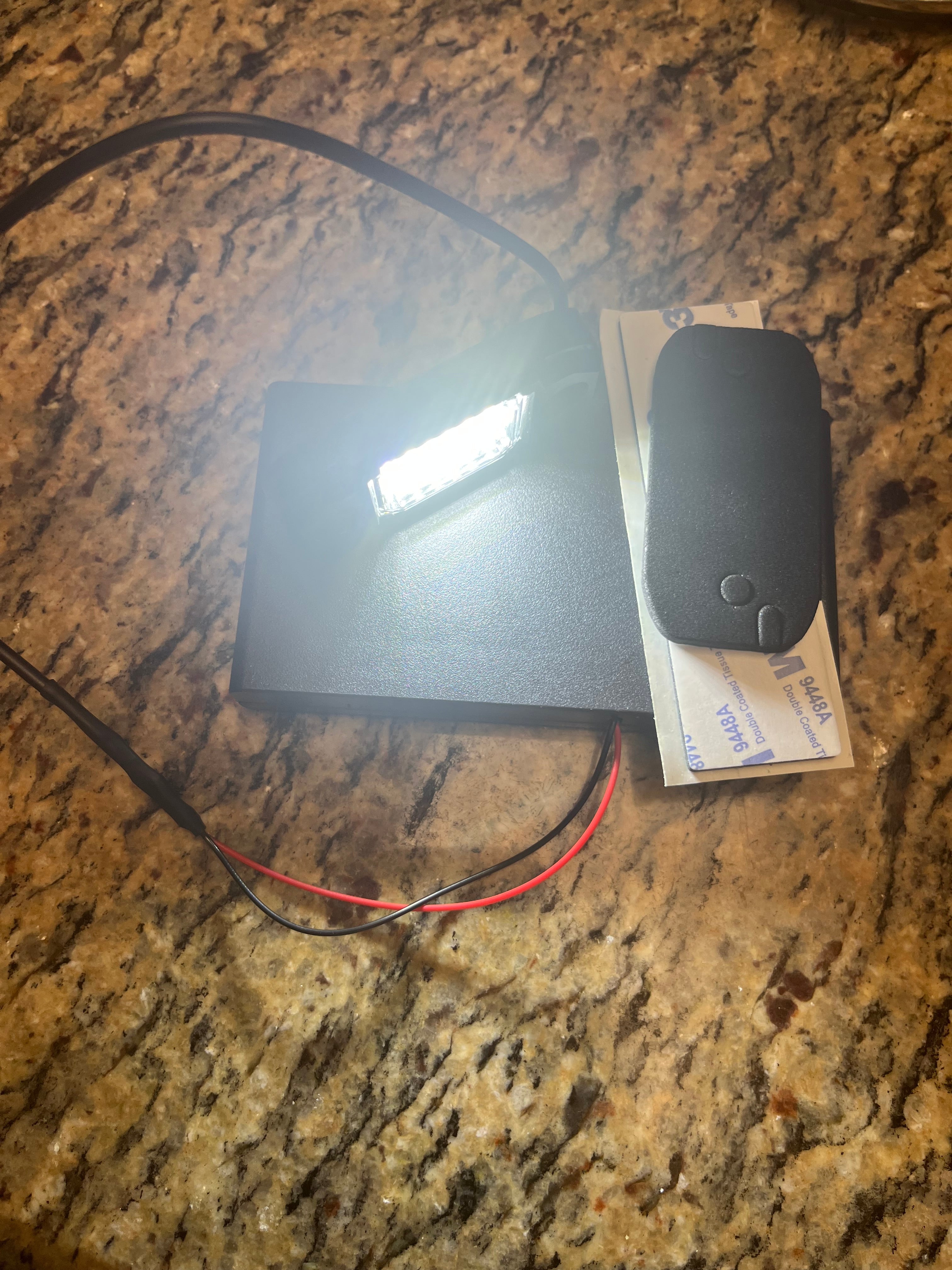 Universal Battery Powered Rocklight