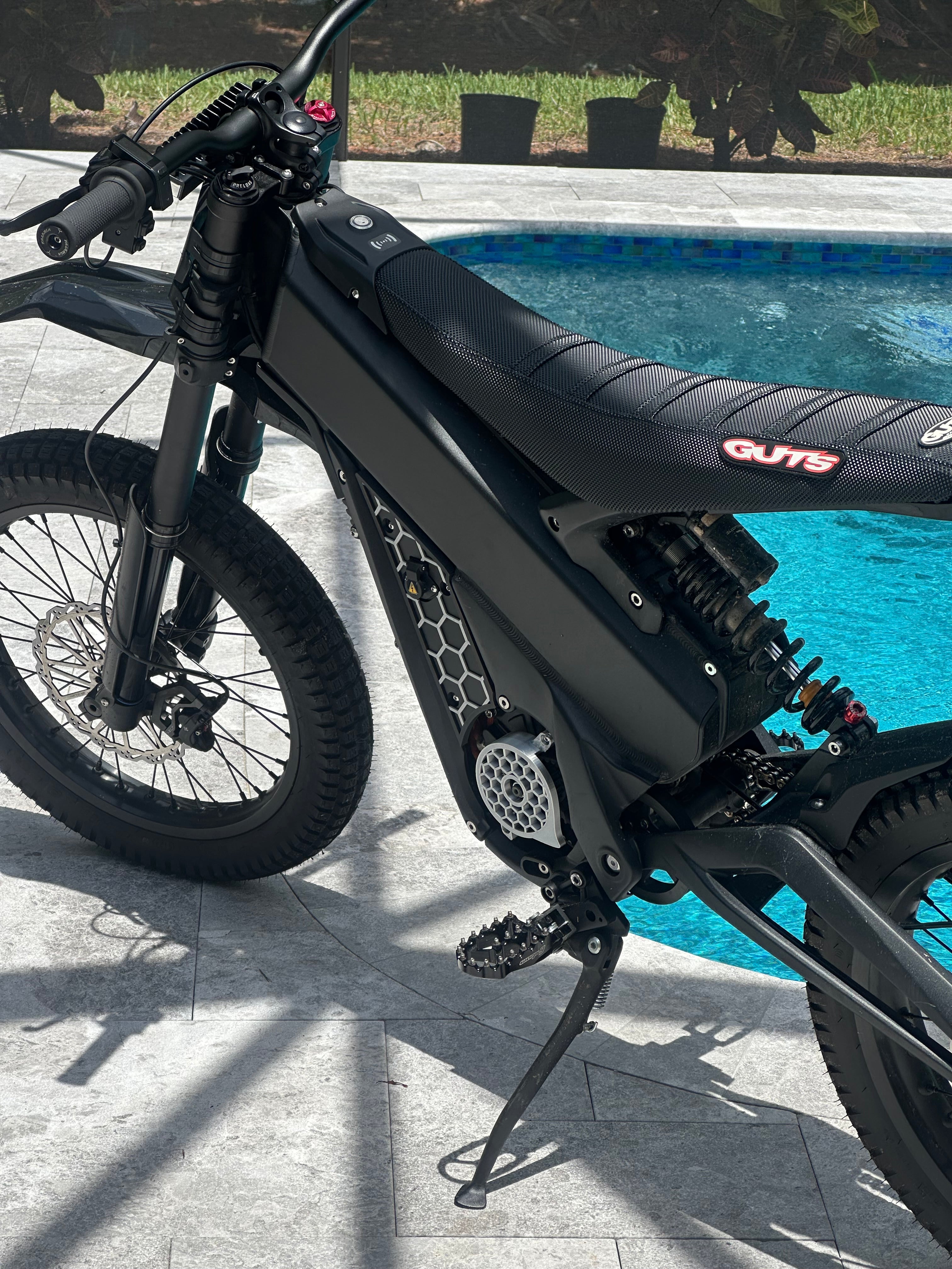 "STINGER" Motor Cover