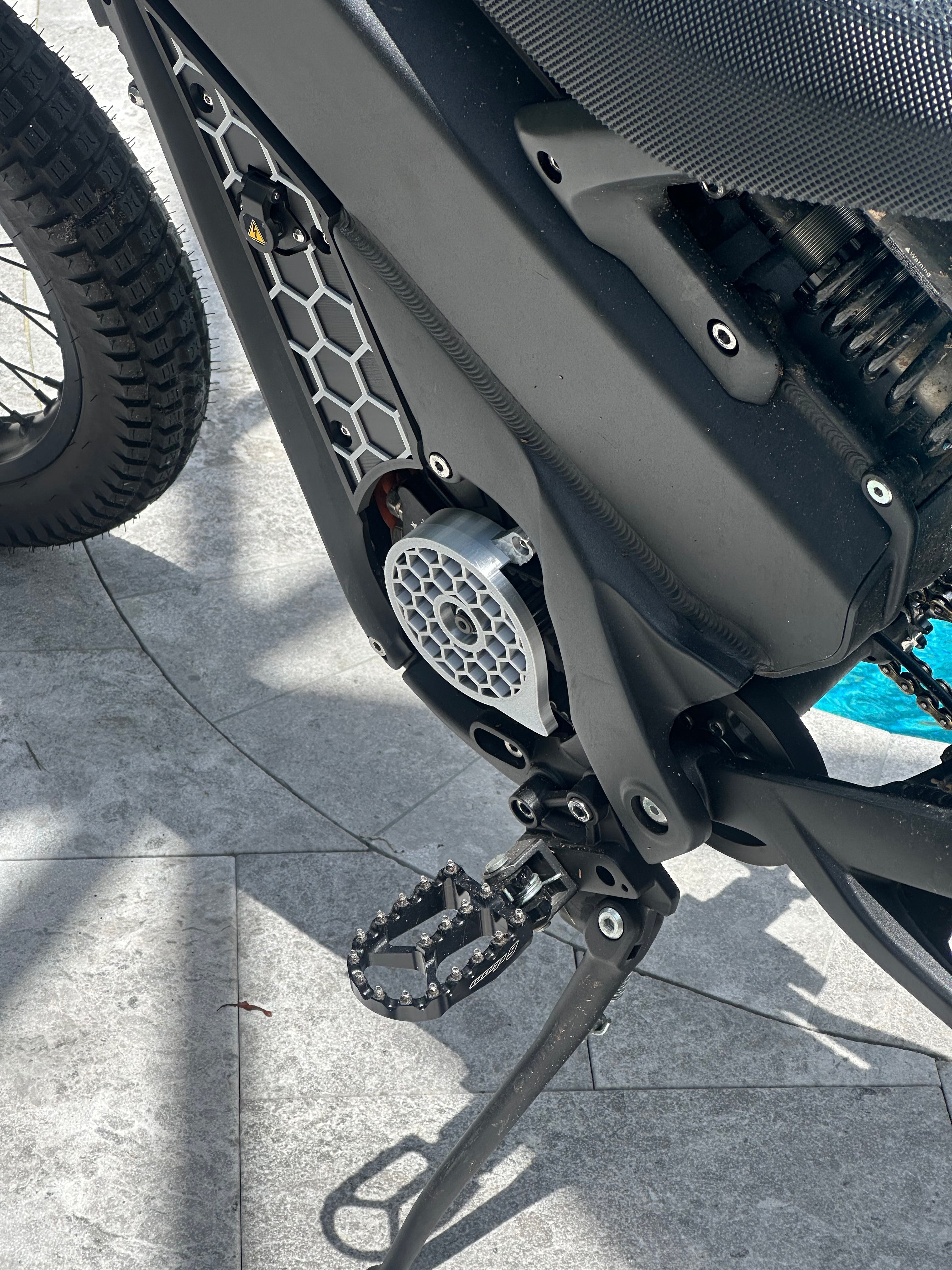 "STINGER" Motor Cover