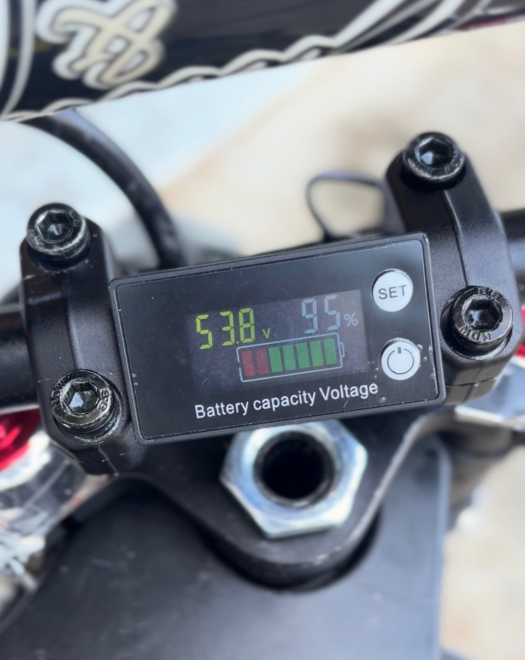 Tuttio/yozma battery percentage display