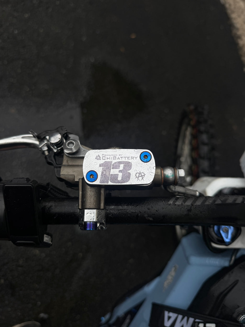 Titanium Cap Bolts (ultra bee) (2)