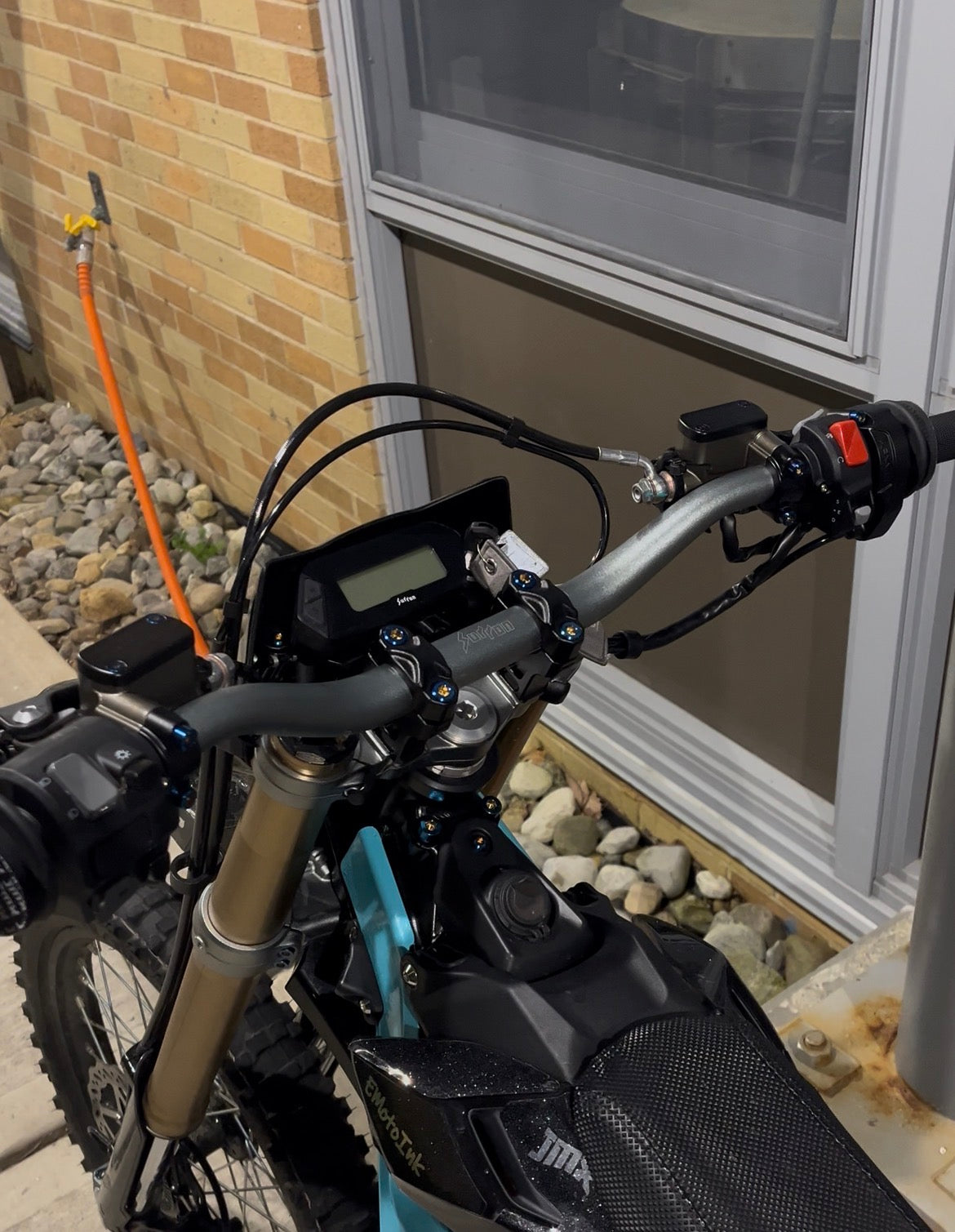 Ultra Bee "VALUE" Cockpit Cleanup Titanium
